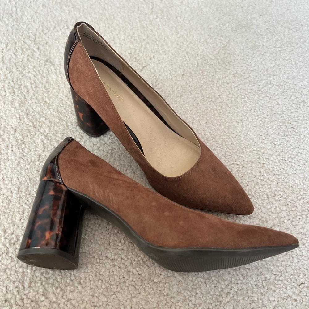 Ann Taylor Brown Suede Pointed-Toe Block Heel Pumps